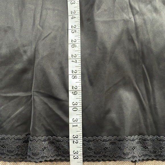 VTG Vanity Fair Black Full Slip Antron III Nylon Size 34 - Picture 5 of 6